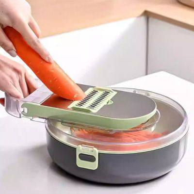 mandoline cuisine découpe carottes julienne