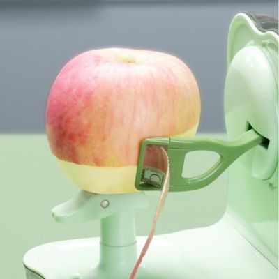 pèle pommes précis tranchant peau fine pomme rouge