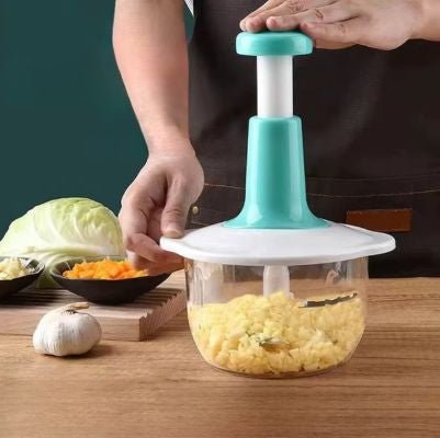 hachoir manuel bleu ail haché cuisine plan de travail