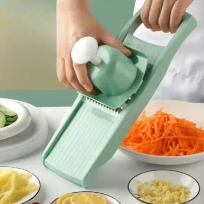 mandoline japonaise verte carottes julienne