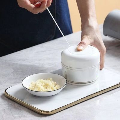 mini hachoir manuel à ficelle élégant pratique 