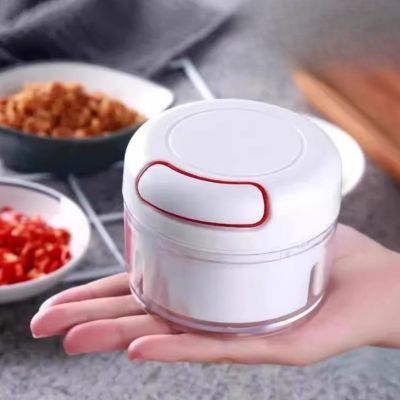 mini hachoir manuel à ficelle compact design