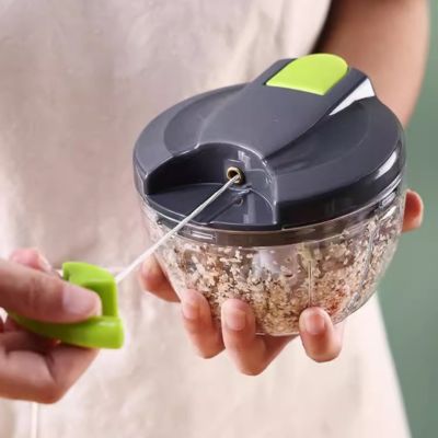 Petit-hachoir-manuel-compact-pratique-durable