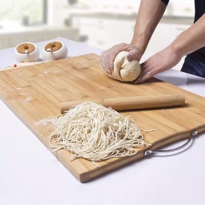 planche a decouper bois bambou polyvalente pétrissage