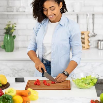 planches a decouper bois cuisine fluide propre organisée