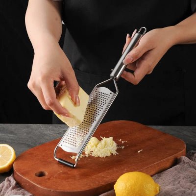 rape a fromage inox durable solide sécurisé planche a decouper