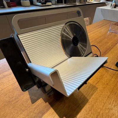 trancheuse electrique jambon précise silencieuse durable