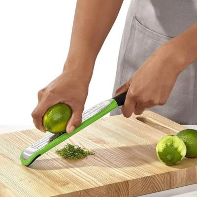 zesteur inox solide stable sécurisé robuste plan de travail cuisine